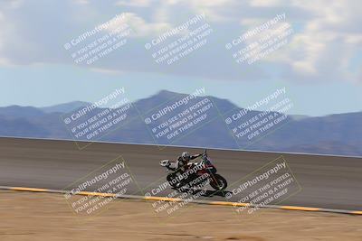 media/Oct-03-2022-Moto Forza (Mon) [[5f077a3730]]/Beginner Group/Session 2 (Turn 10)/